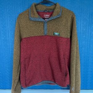 Men’s LL Bean Slightly Fitted Fleece Pullover in Red and Brown - size Medium